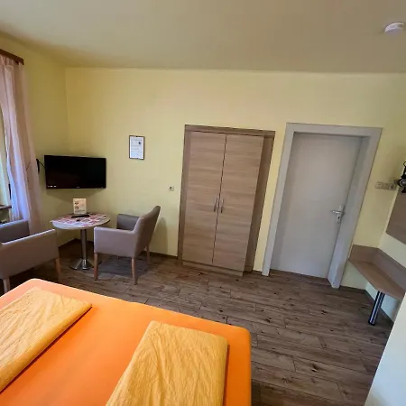 Bed & Breakfast Hotel-heilsberg *