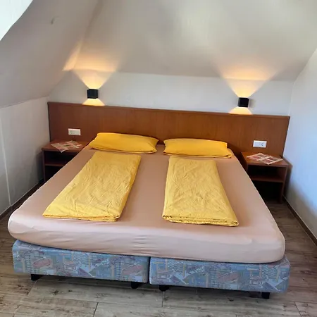 Hotel-heilsberg Bed & Breakfast *