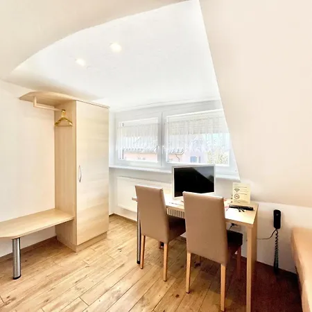 住宿加早餐酒店 Hotel-heilsberg 戈特马丁根
