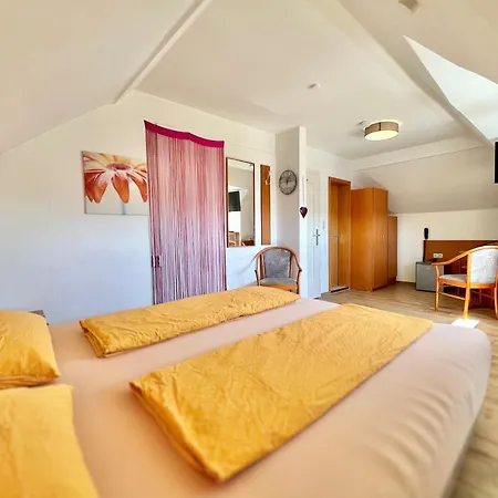 住宿加早餐酒店 Hotel-heilsberg 戈特马丁根