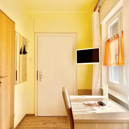 Hotel-heilsberg Bed and Breakfast 3*