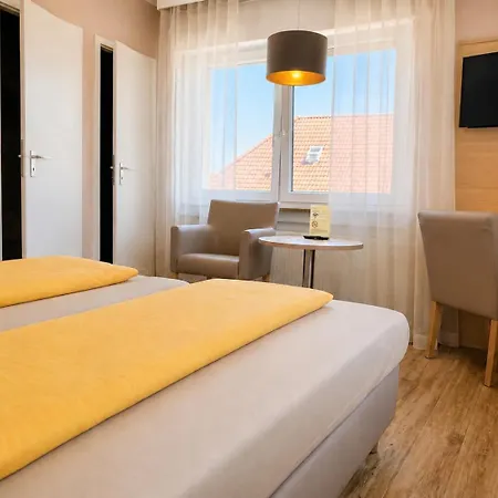 Hotel-heilsberg 住宿加早餐酒店 3*