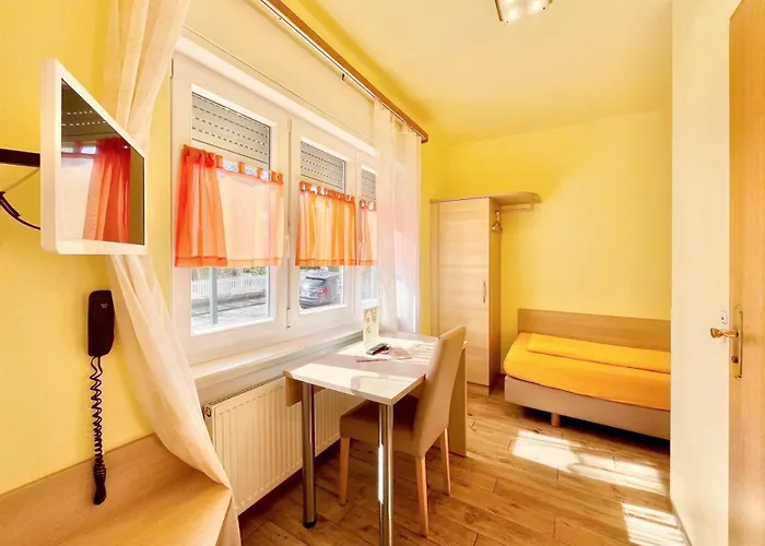 Hotel-heilsberg Bed & Breakfast